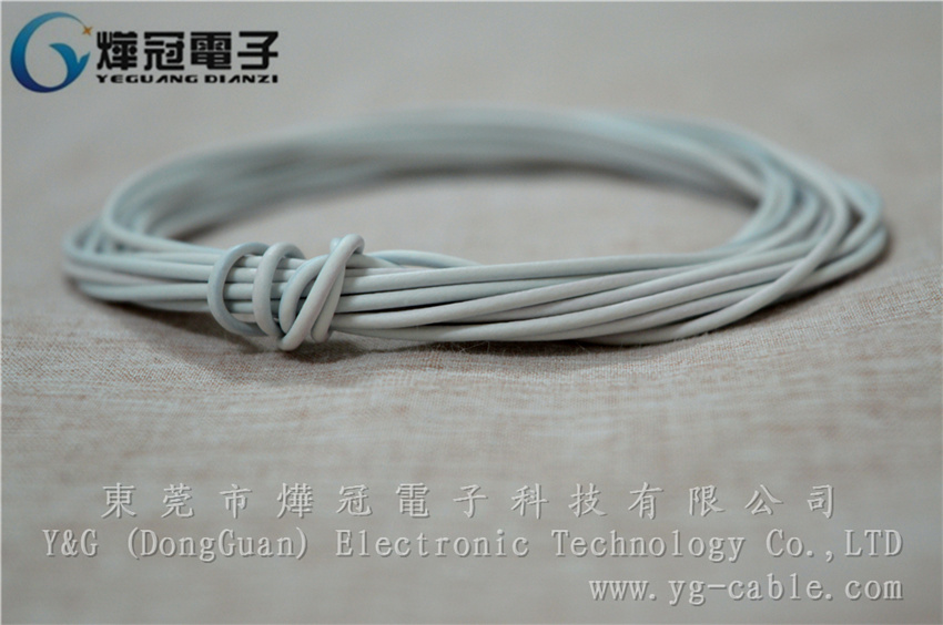 1.2 5C 白色PVC耳机线 音频连接线